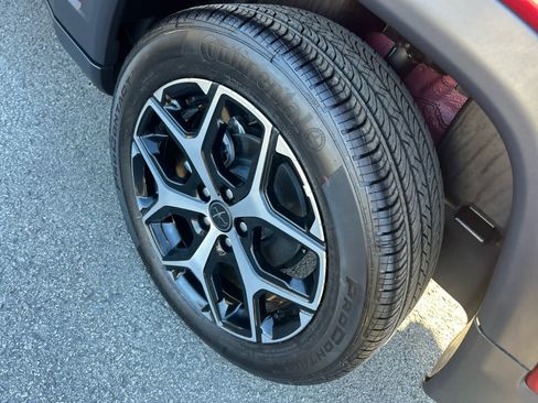 Used 2026 Jeep Compass Limited image 15