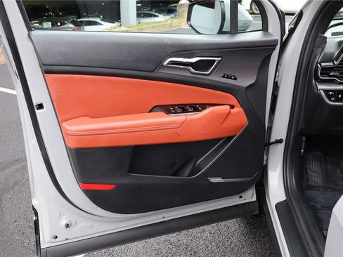 Certified 2023 Kia Sportage SX image 13