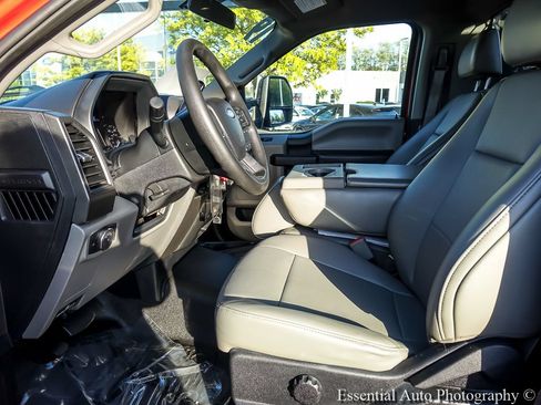 Used 2019 Ford F550 2WD Regular Cab Super Duty image 9