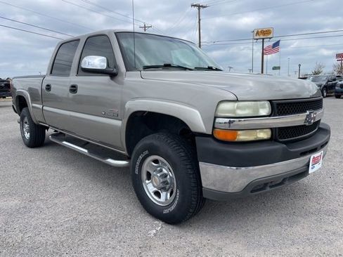 Used 2002 Chevrolet Silverado 2500 LS image 3