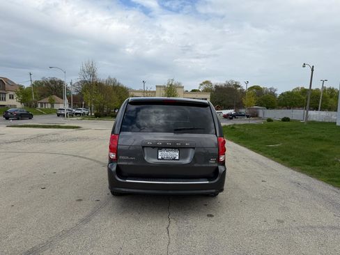 Used 2019 Dodge Grand Caravan SXT FWD image 6