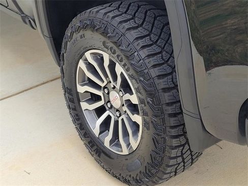 Used 2022 GMC Sierra 1500 AT4 image 7