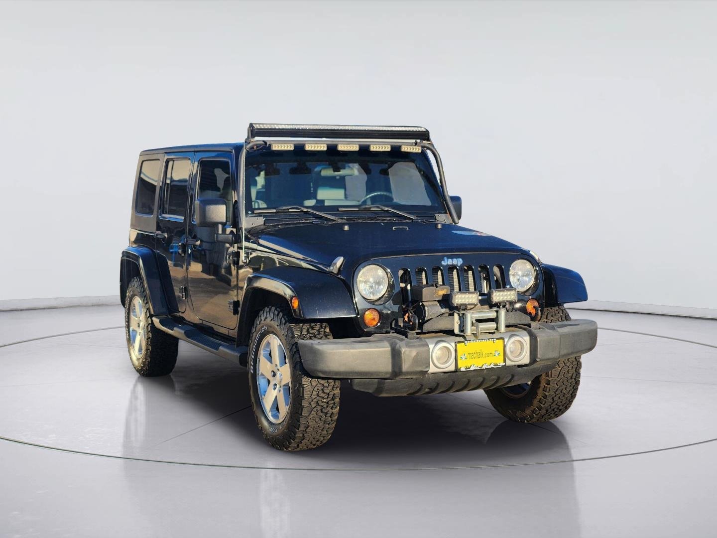 Used 2009 Jeep Wrangler Unlimited Sahara w/ Dual Top Group AWD/4WD image 3