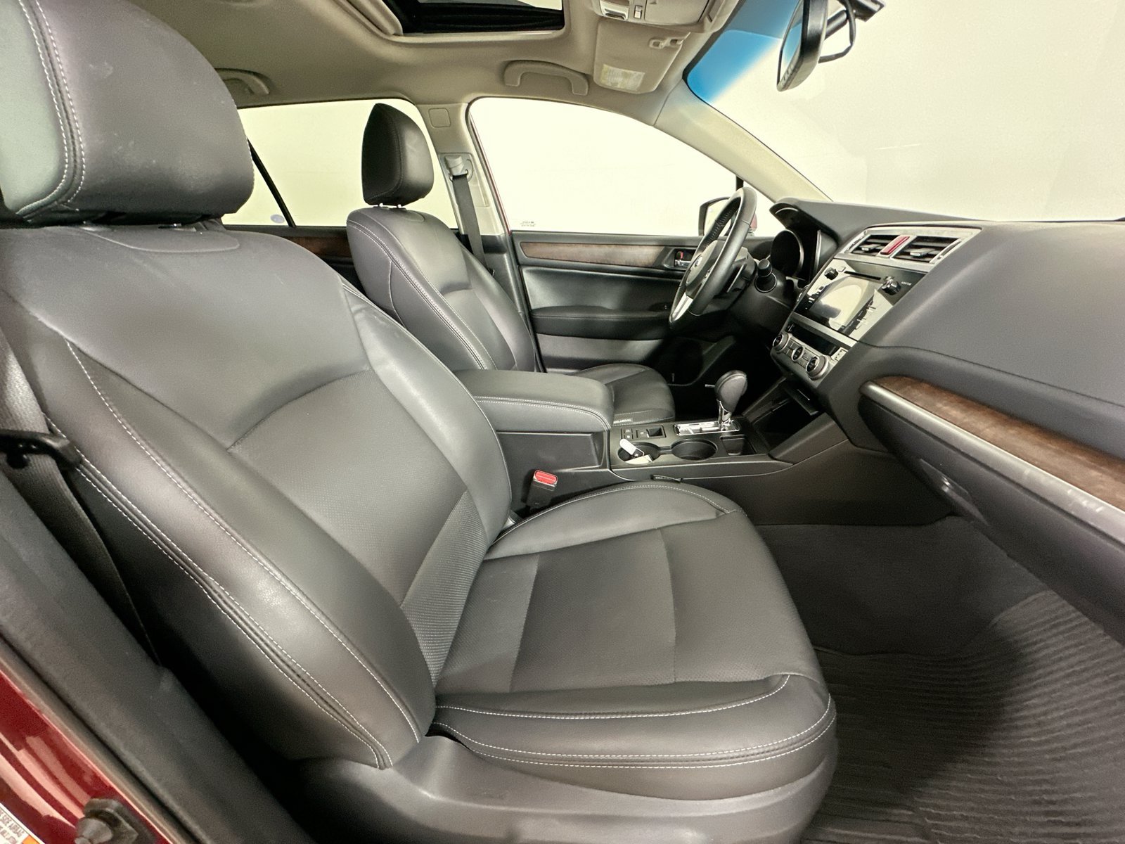 Used 2016 Subaru Outback 2.5i Limited AWD/4WD image 44