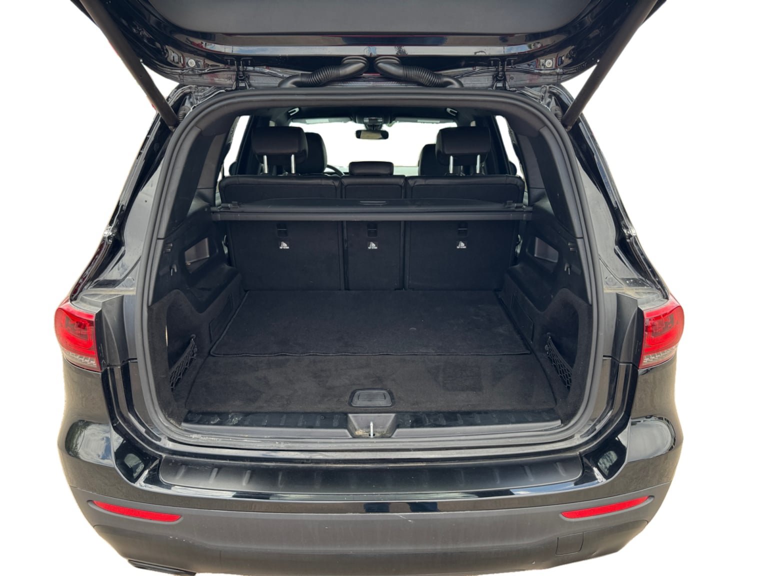 Used 2021 Mercedes-Benz GLB 250 w/ Premium Package image 19