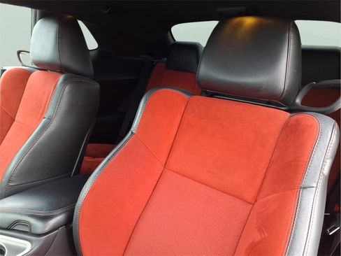 Used 2022 Dodge Challenger R/T w/ Plus Package image 12