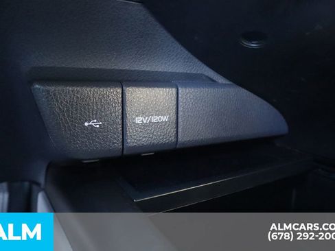 Used 2024 Toyota Camry SE FWD image 31