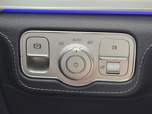 Certified 2025 Mercedes-Benz GLE 53 AMG 4MATIC image 23