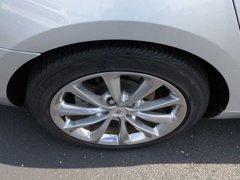 Used 2013 Cadillac XTS Premium FWD image 9