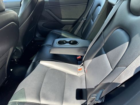 Used 2019 Tesla Model 3 Standard Range Plus image 13