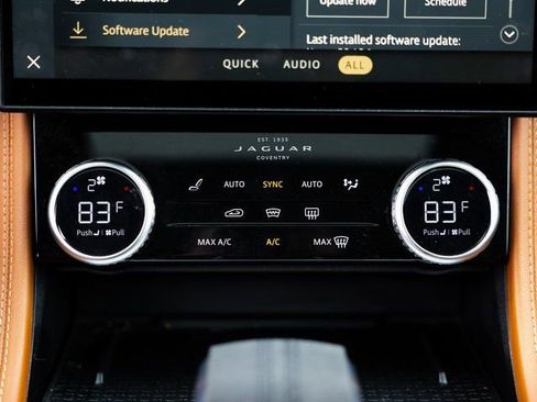 Used 2023 Jaguar F-PACE R-Dynamic S image 22