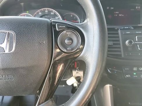 Used 2017 Honda Accord Sport image 17