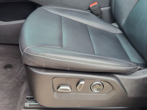 Used 2024 Cadillac Escalade Luxury w/ LPO, Floor Liner Package RWD image 37