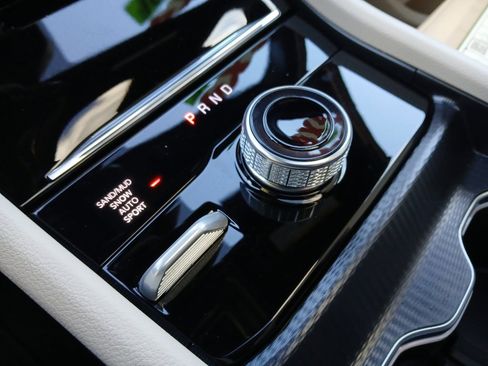 New 2025 Jeep Grand Cherokee Limited image 44