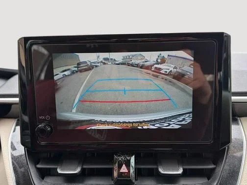 Used 2025 Toyota Corolla LE FWD image 18