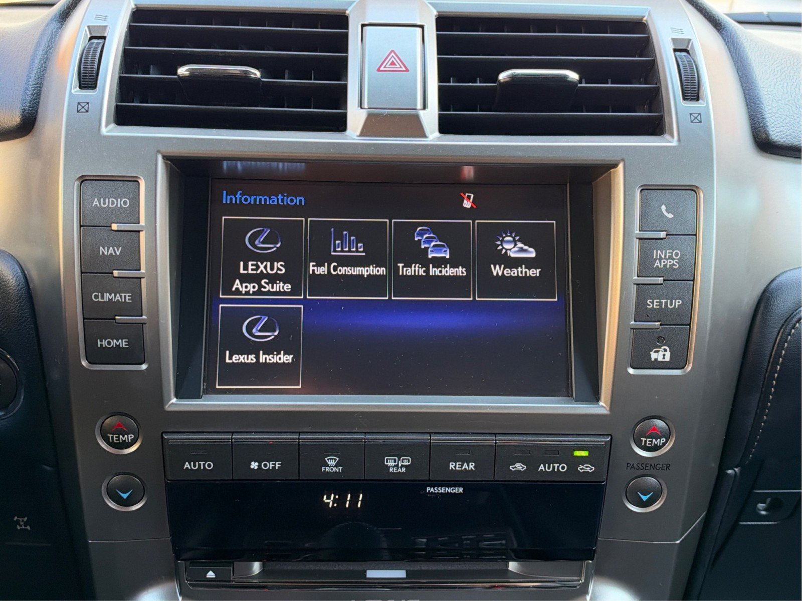 Used 2018 Lexus GX 460 Premium w/ Premium Package AWD/4WD image 23