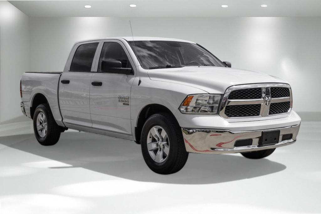 Used 2022 RAM 1500 Classic SLT RWD image 5