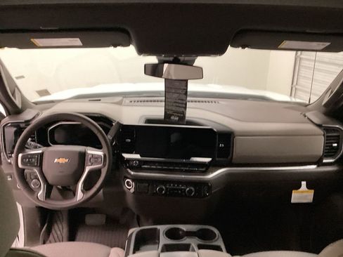 New 2026 Chevrolet Silverado 1500 LT w/ Z71 Off-Road Package image 21