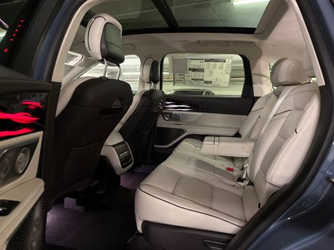 New 2026 Lincoln Nautilus Black Label w/ Jet Appearance Package AWD/4WD image 16