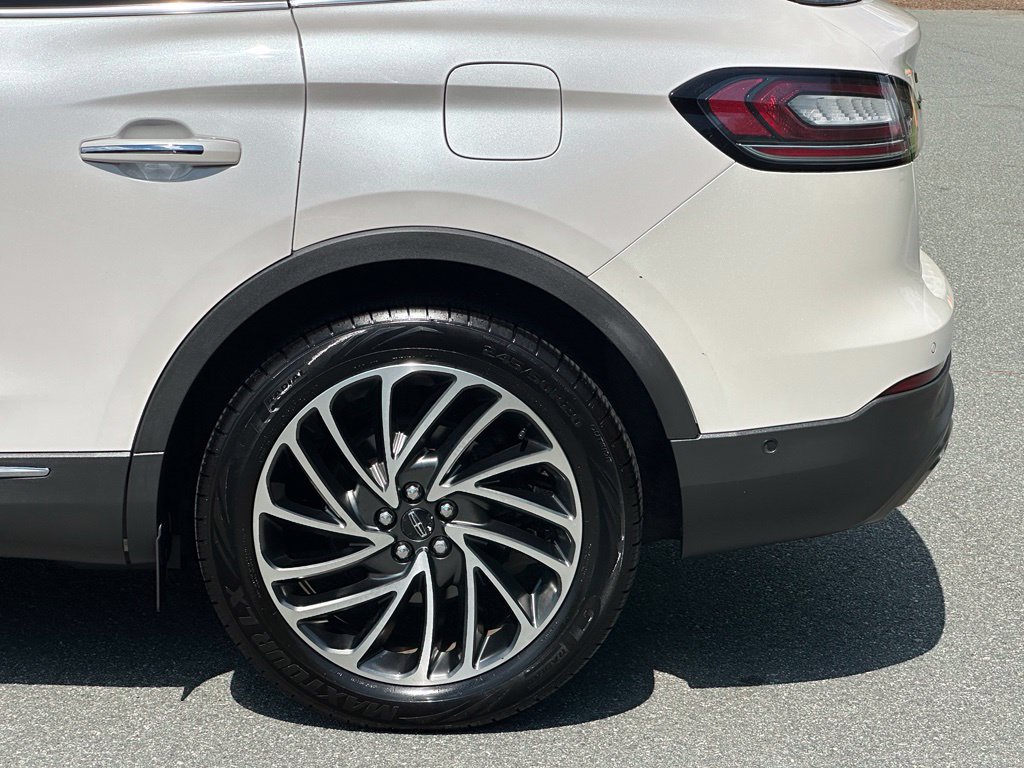 Used 2019 Lincoln Nautilus Reserve FWD image 40
