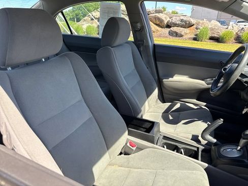 Used 2011 Honda Civic DX-VP image 11