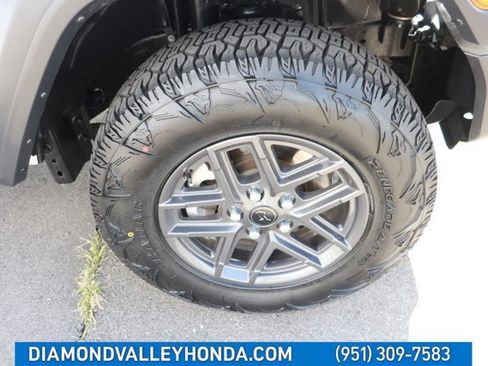 Used 2024 Jeep Wrangler Sport S image 26