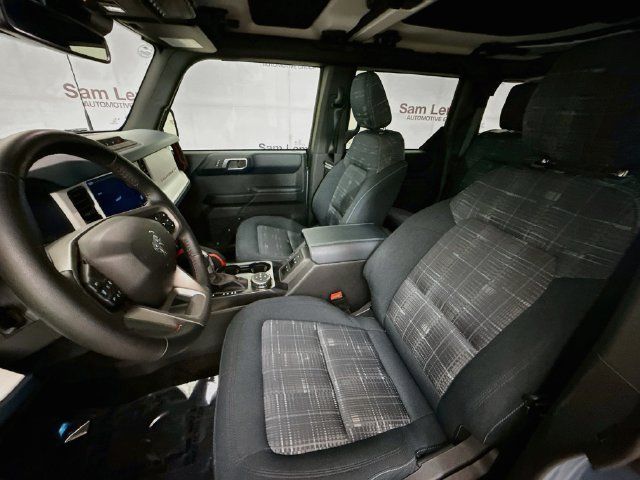 Used 2025 Ford Bronco Heritage Edition AWD/4WD image 21
