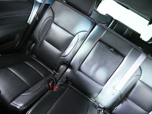 Used 2015 Chevrolet Tahoe LS AWD/4WD image 12