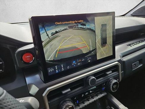 Used 2026 Toyota Tacoma TRD Off-Road w/ TRD Off Road Premium Package image 14