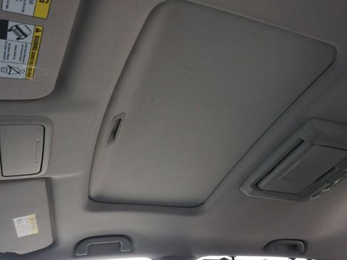 Used 2016 Honda Pilot Touring image 25