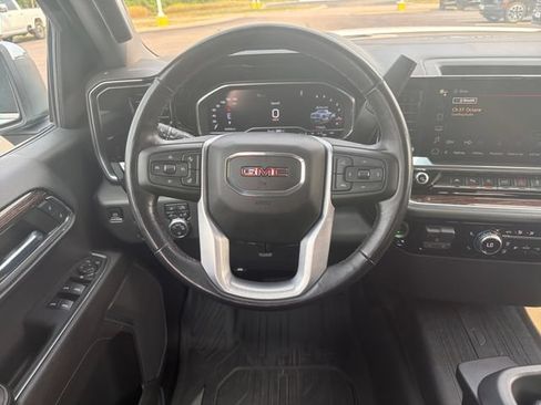 Used 2022 GMC Sierra 1500 SLE AWD/4WD image 16