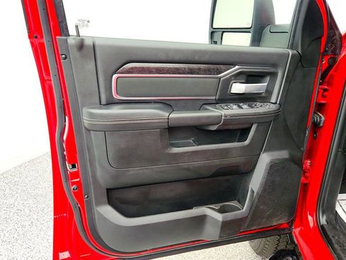 Used 2024 RAM 2500 Big Horn w/ Night Edition image 10