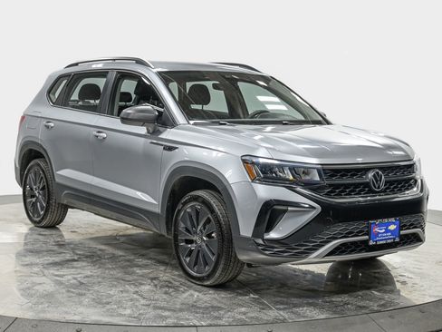 Used 2024 Volkswagen Taos S image 11