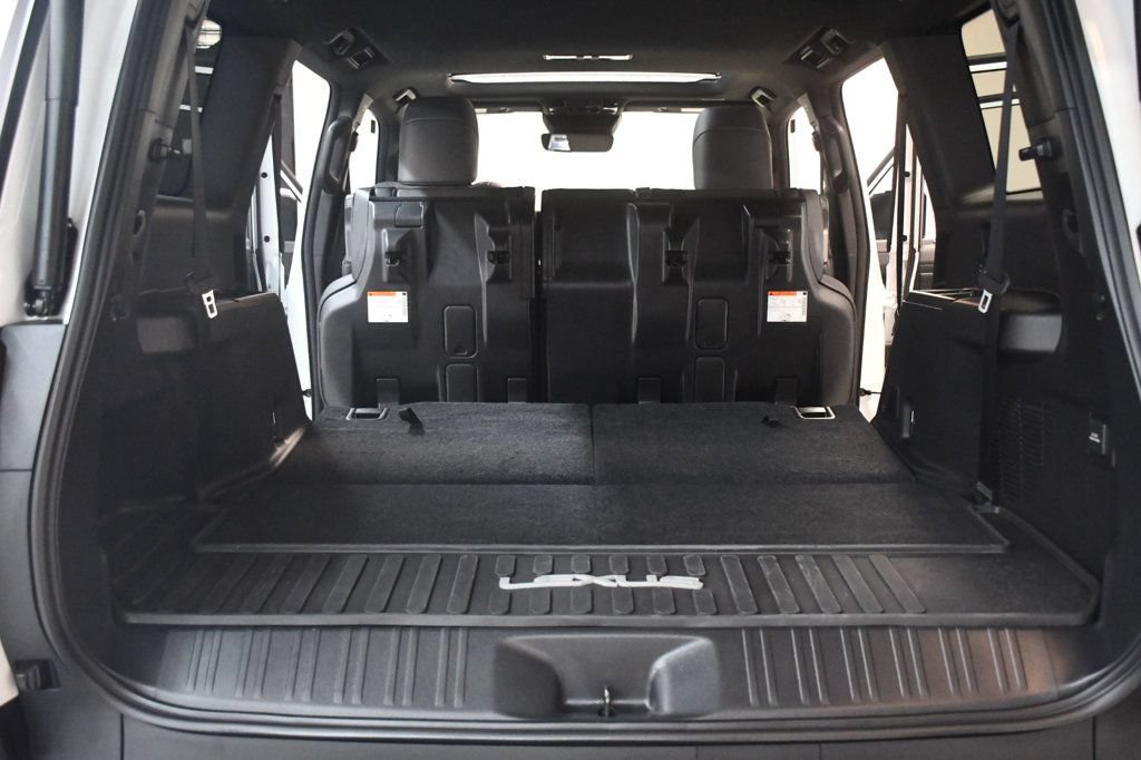 Used 2024 Lexus GX 550 w/ Cold Area Package AWD/4WD image 65
