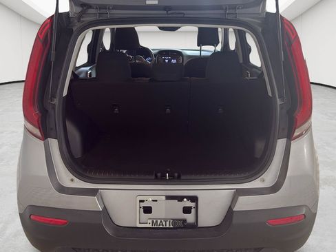 Used 2022 Kia Soul LX w/ Technology Package FWD image 17