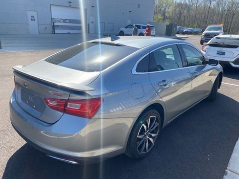 Used 2024 Chevrolet Malibu RS w/ LPO, Floor Liner Package image 5