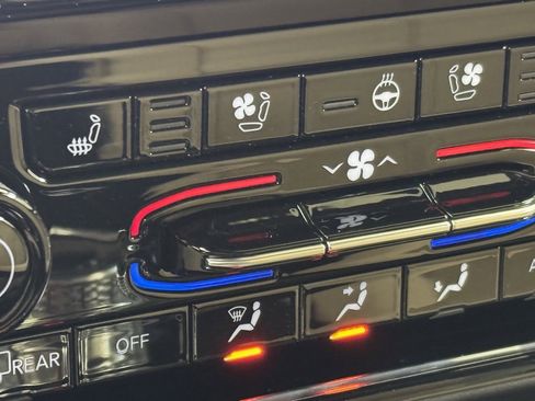 Used 2025 Jeep Grand Cherokee Limited 4xe w/ Luxury Tech Group II image 42