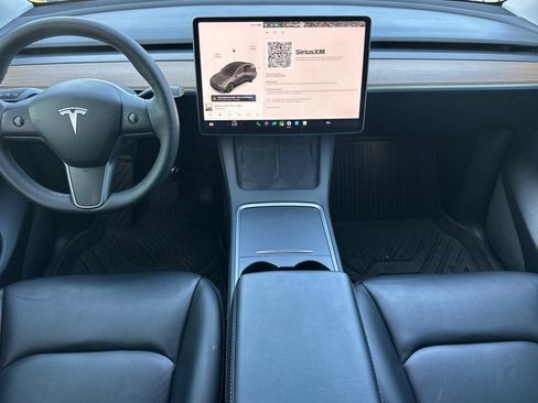 Used 2021 Tesla Model Y Long Range AWD/4WD image 15