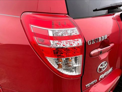 Used 2010 Toyota RAV4 Limited image 42