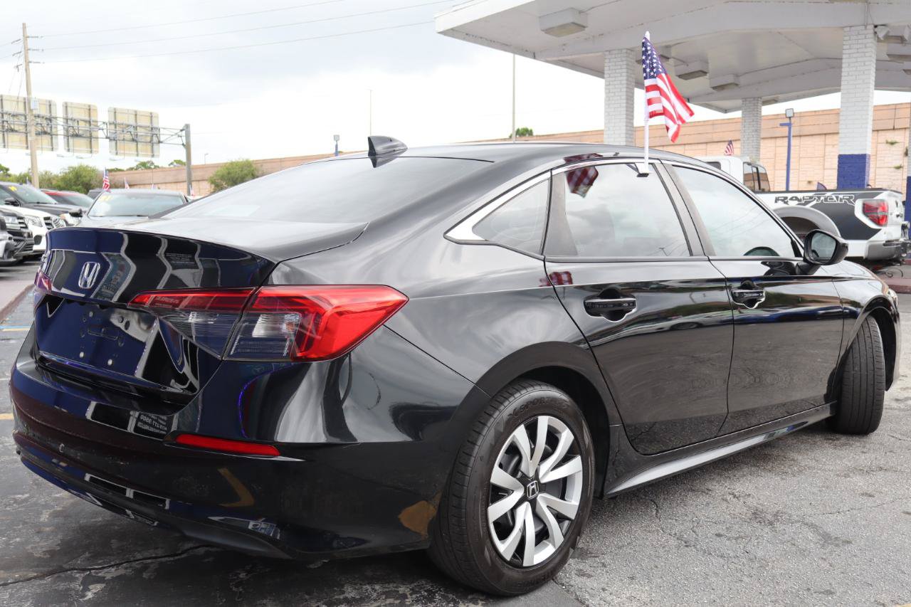 Used 2022 Honda Civic LX image 5