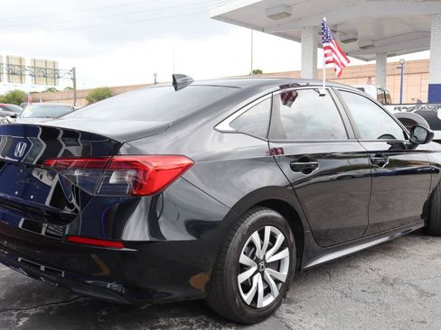 Used 2022 Honda Civic LX image 5