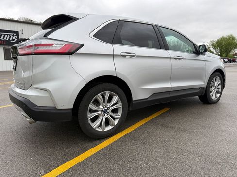 Used 2019 Ford Edge Titanium w/ Equipment Group 301A AWD/4WD image 6