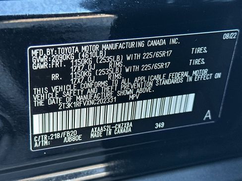 Used 2022 Toyota RAV4 LE image 40