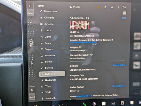 Used 2022 Tesla Model X Plaid image 20