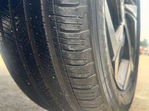 Certified 2024 Hyundai Tucson Limited image 10