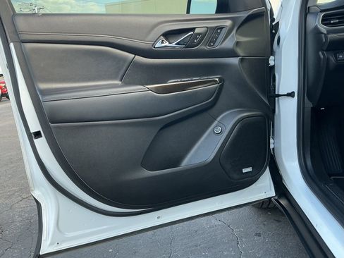 Used 2022 GMC Acadia AT4 w/ Preferred Package image 36