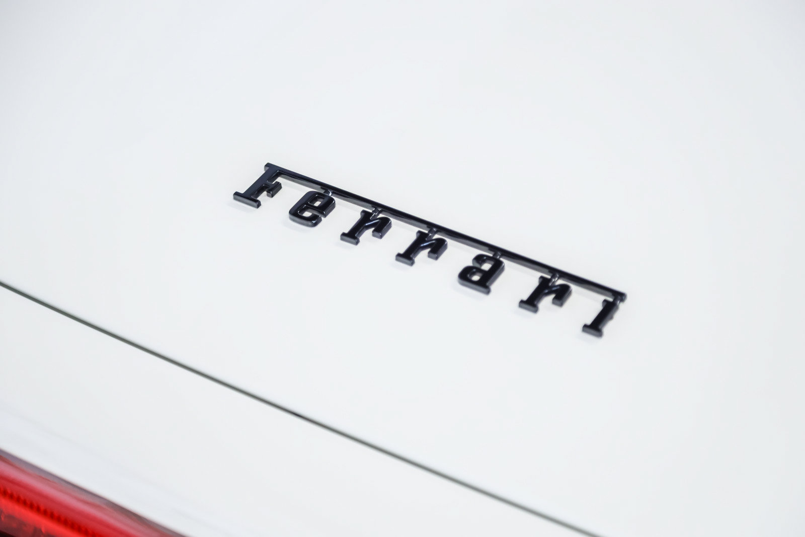 Used 2015 Ferrari 458 Spider RWD image 32