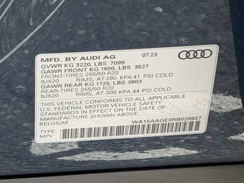 Certified 2024 Audi Q8 e-tron Premium Plus w/ Premium Plus Package AWD/4WD image 9