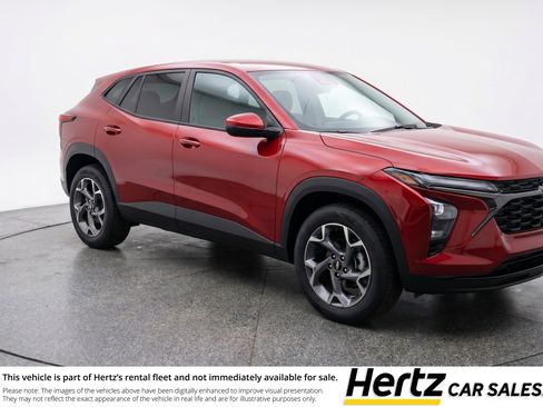 Used 2025 Chevrolet Trax LT w/ LT Convenience Package FWD image 1