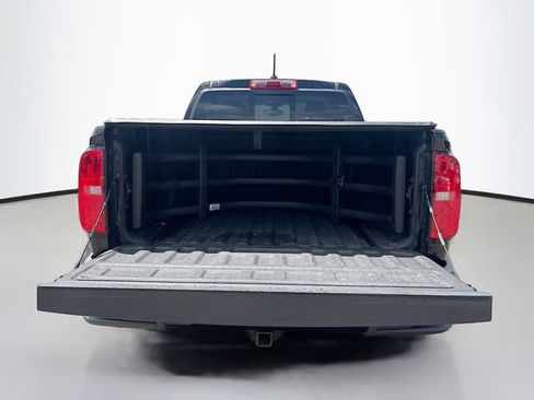 Used 2022 Chevrolet Colorado Z71 AWD/4WD image 22